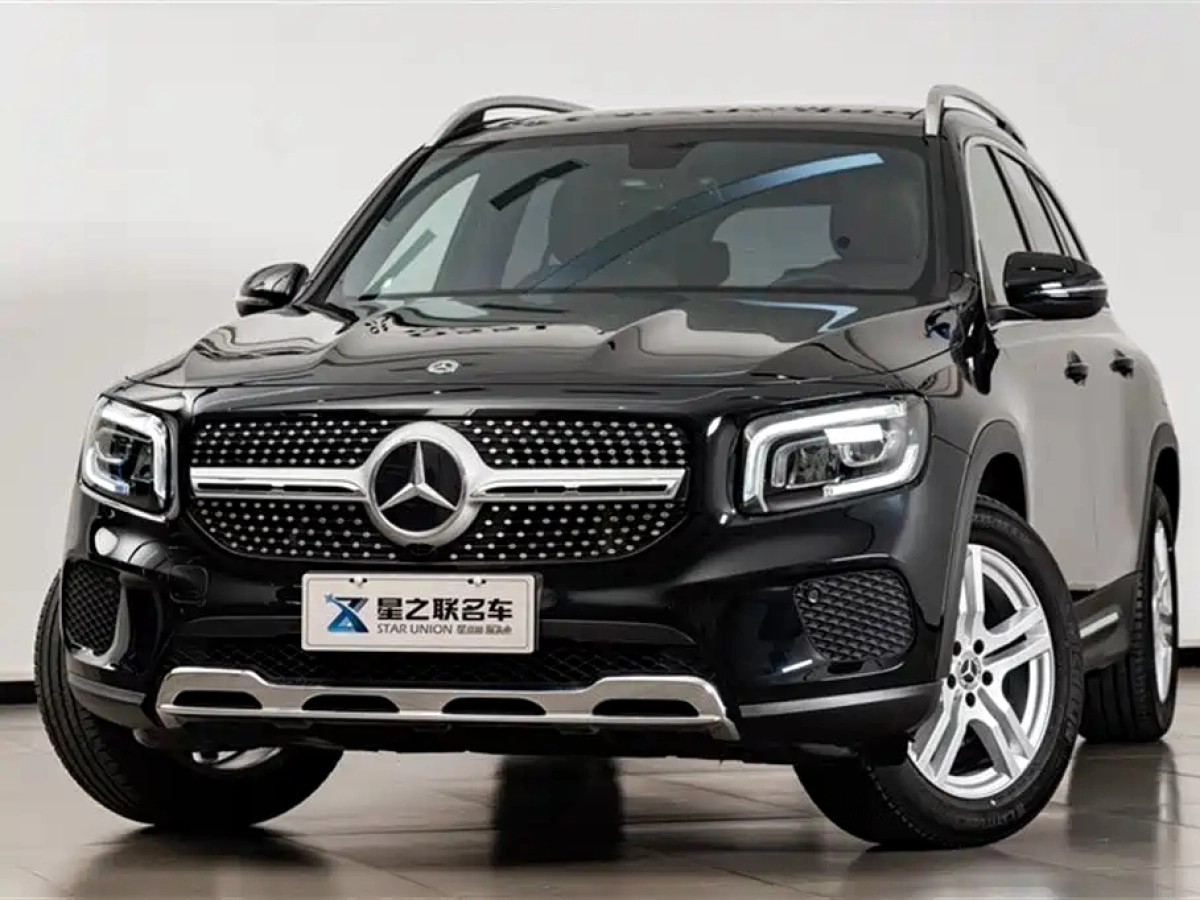 MERCEDES BENZ GLB