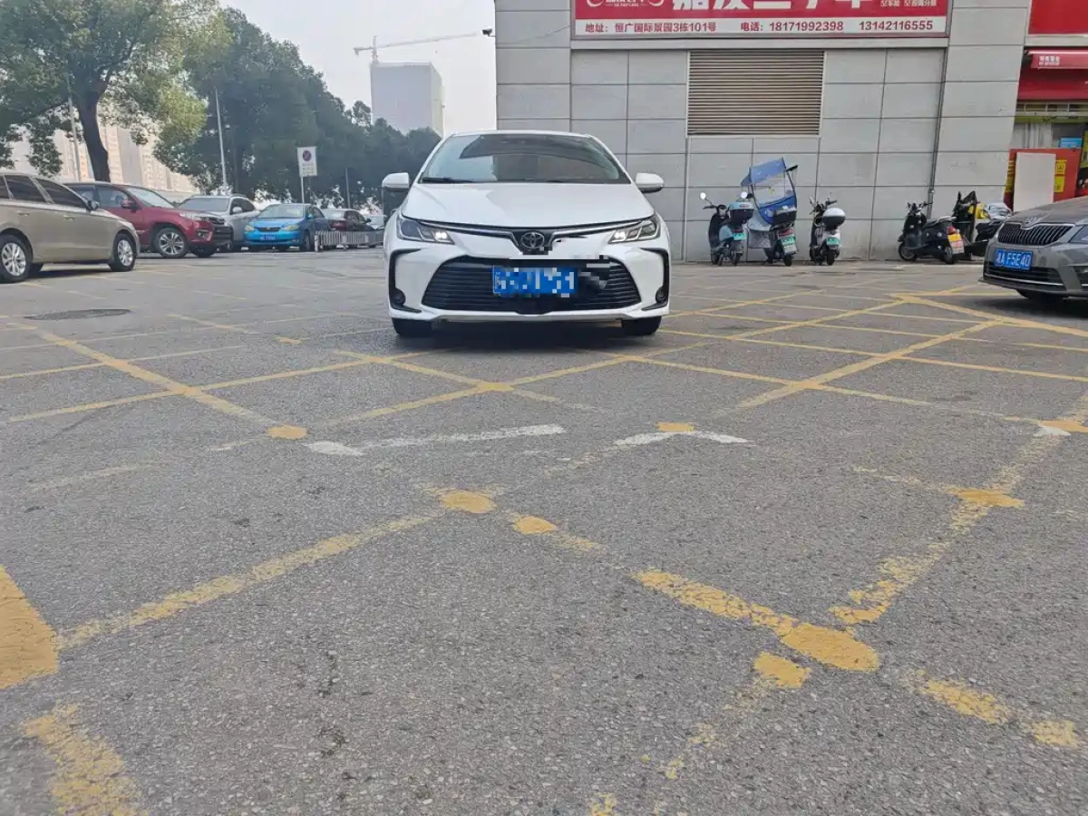 TOYOTA COROLLA