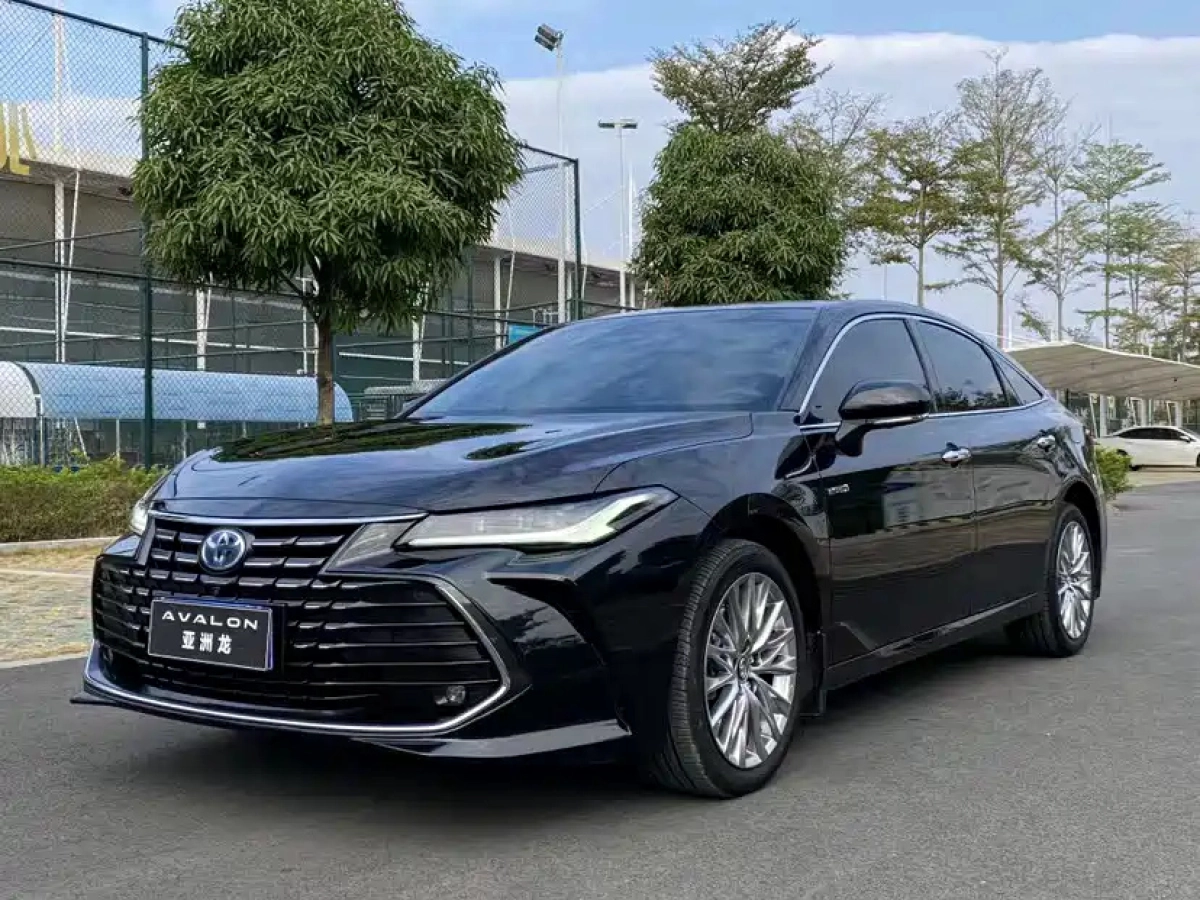 TOYOTA AVALON  2022