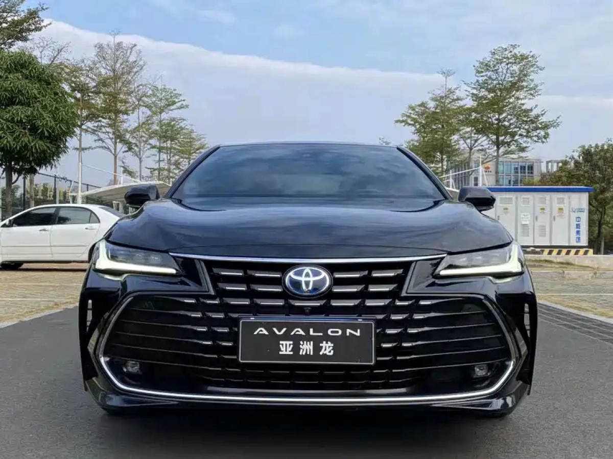 TOYOTA AVALON