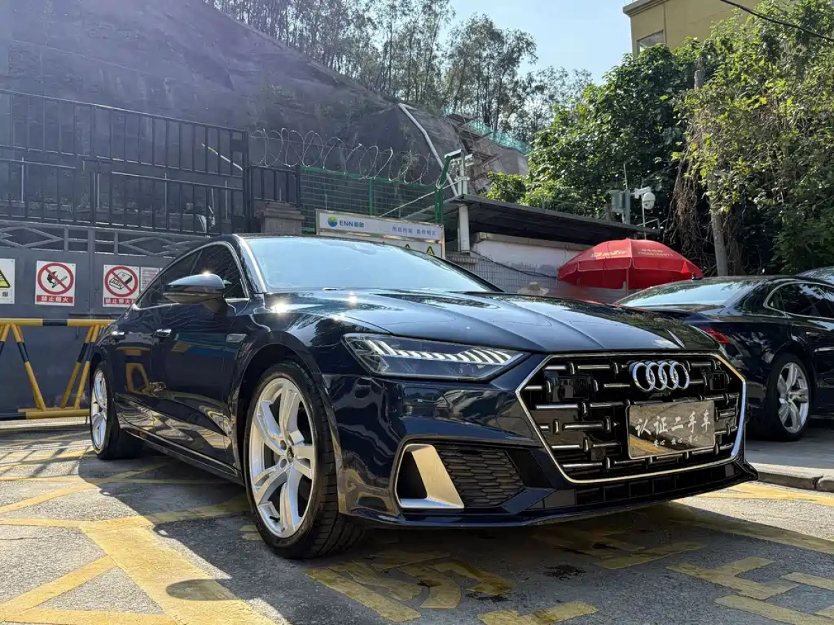 AUDI A7L