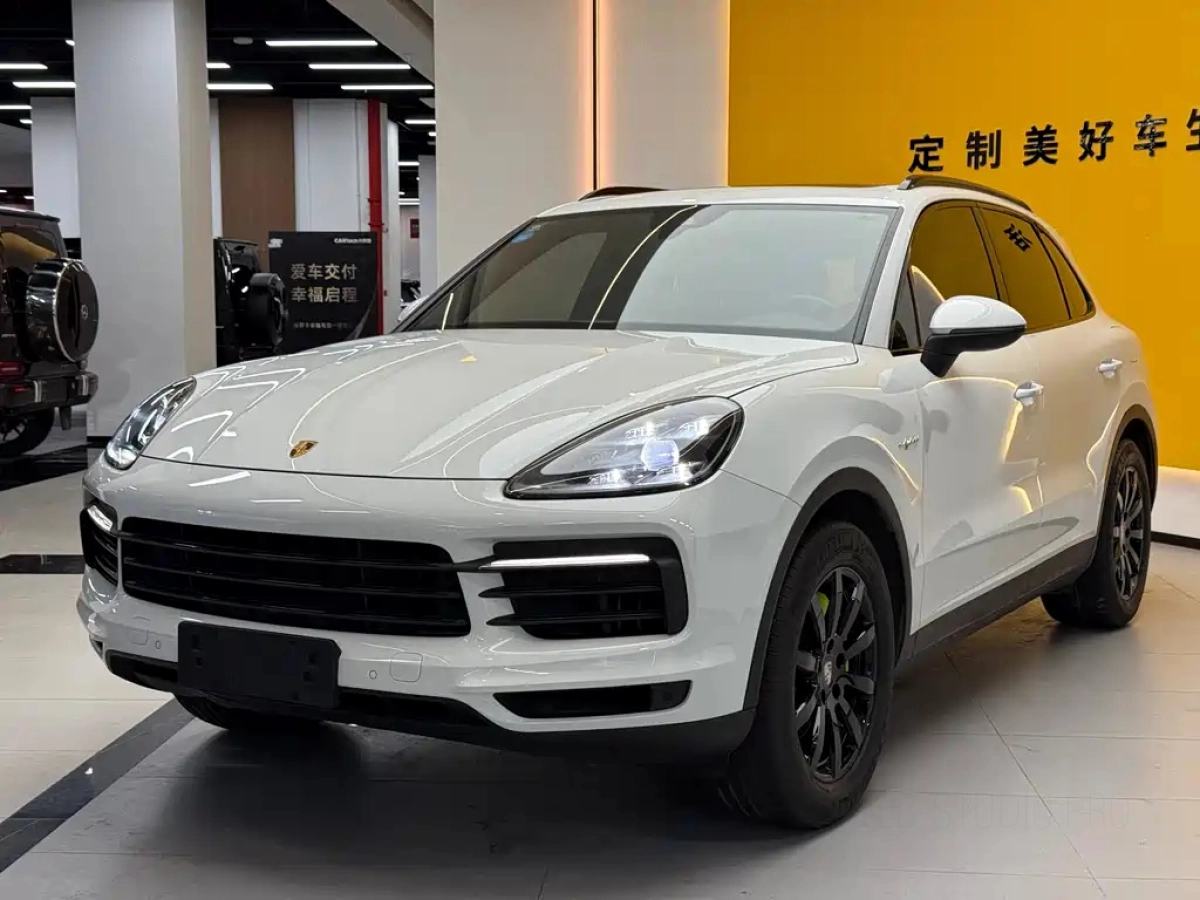PORSCHE CAYENNE NEW ENERGY  2019