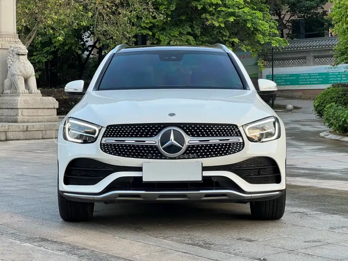 MERCEDES BENZ GLC