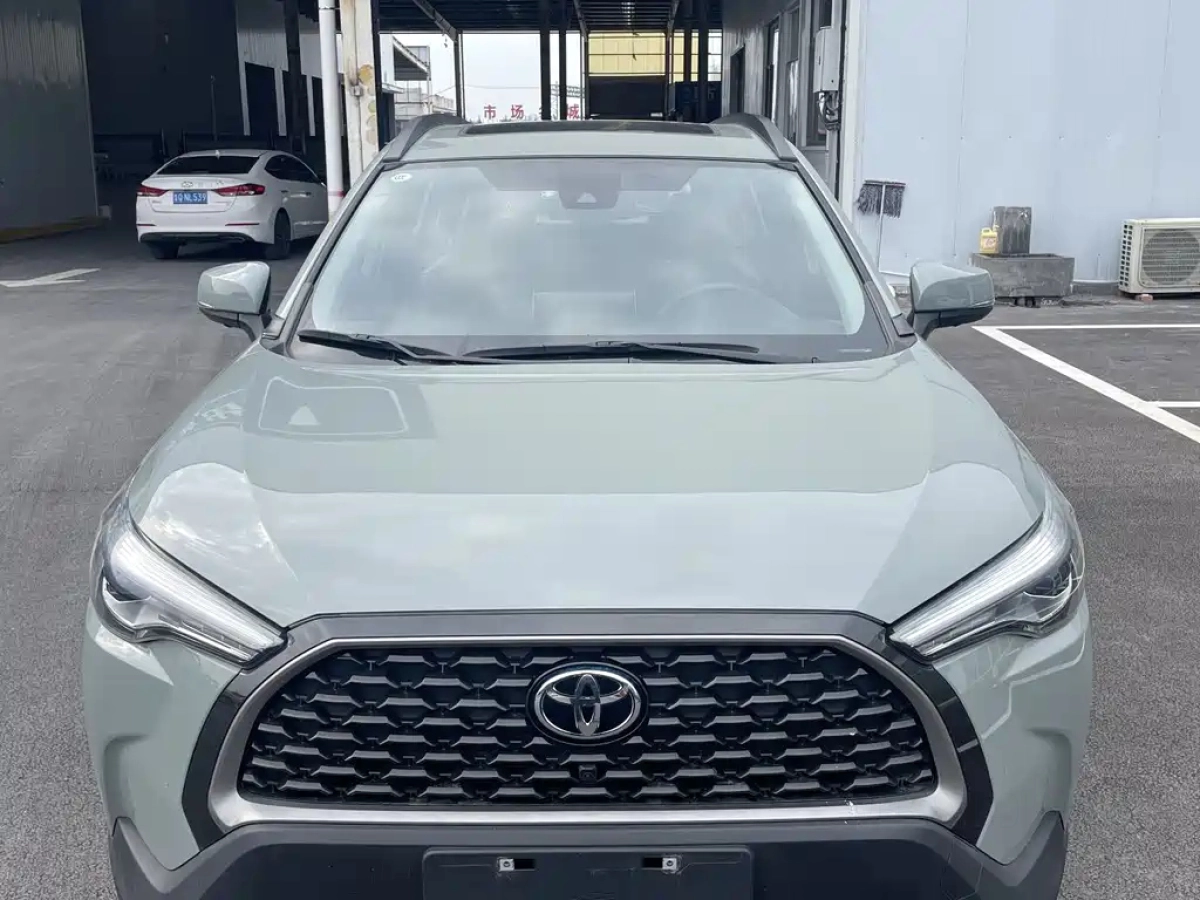 TOYOTA COROLLA CROSS
