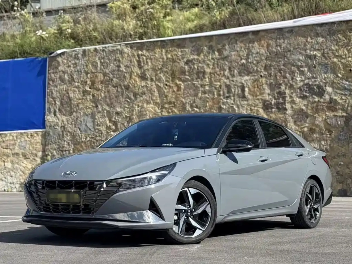 HYUNDAI ELANTRA  2022