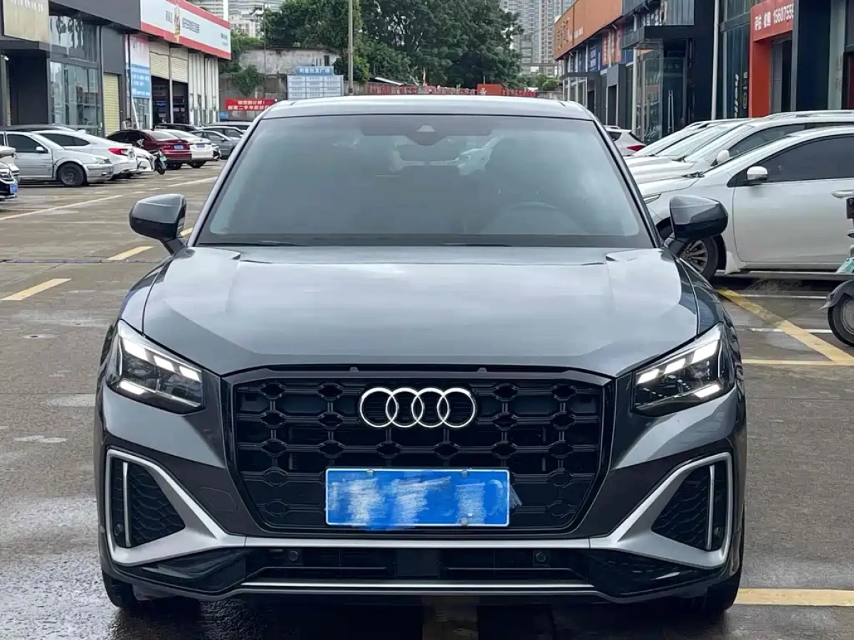 AUDI Q2L