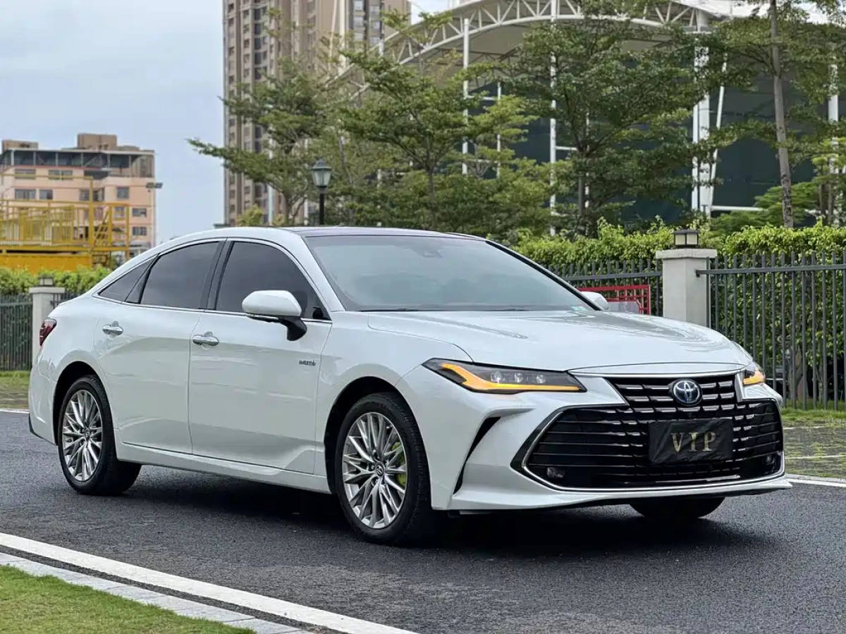 TOYOTA AVALON