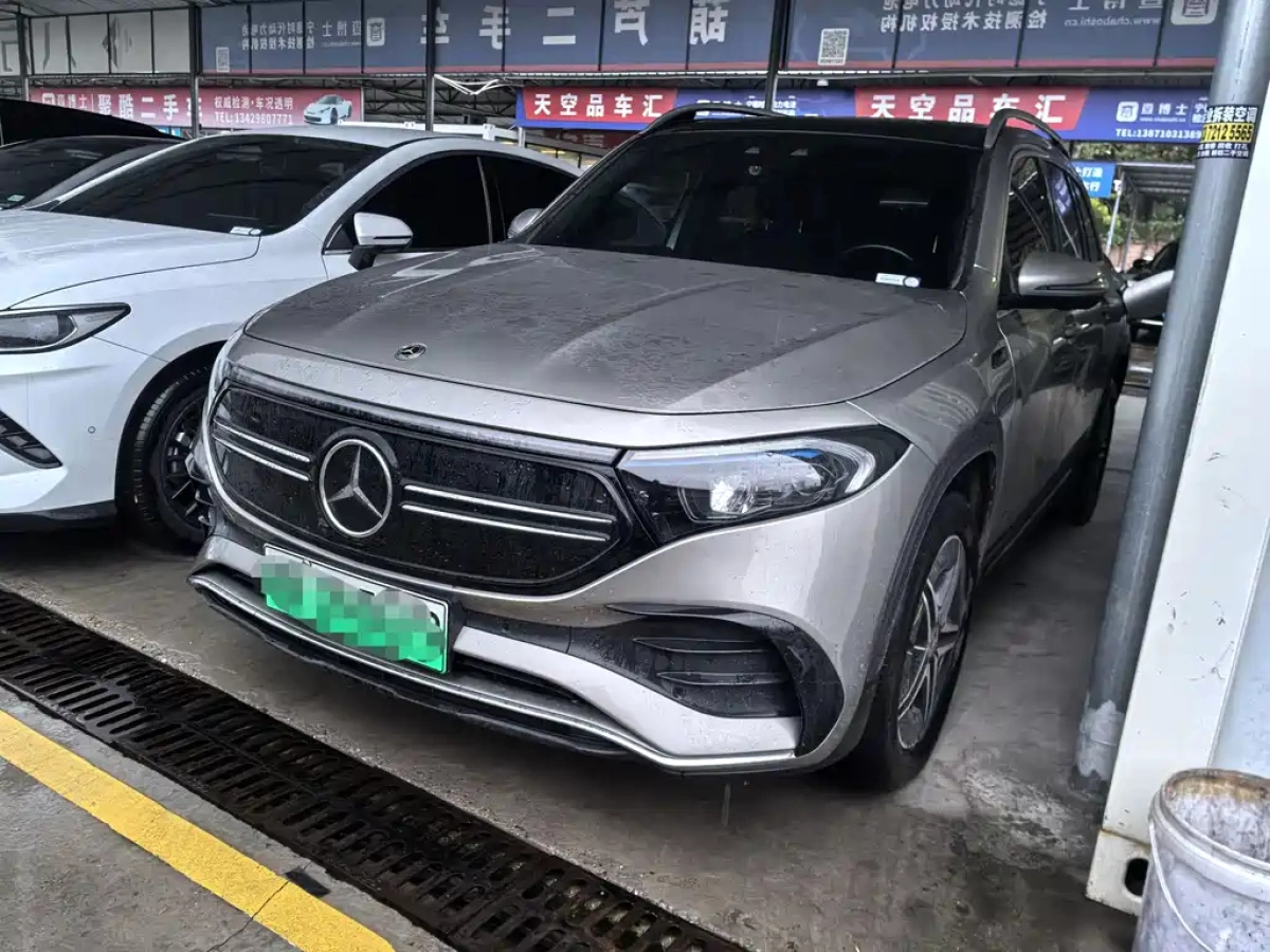 MERCEDES BENZ EQB  2021