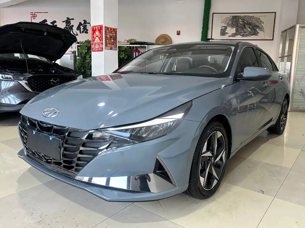HYUNDAI ELANTRA  2022