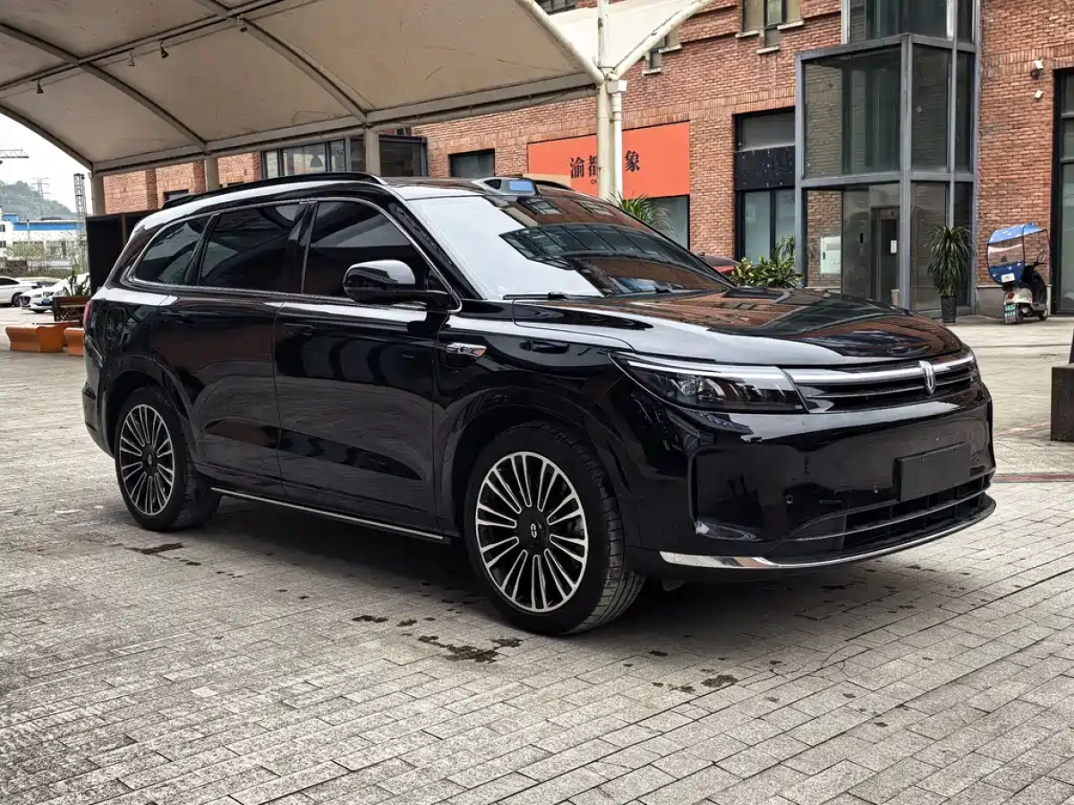 HUAWEI HARMON AITO M7  2024