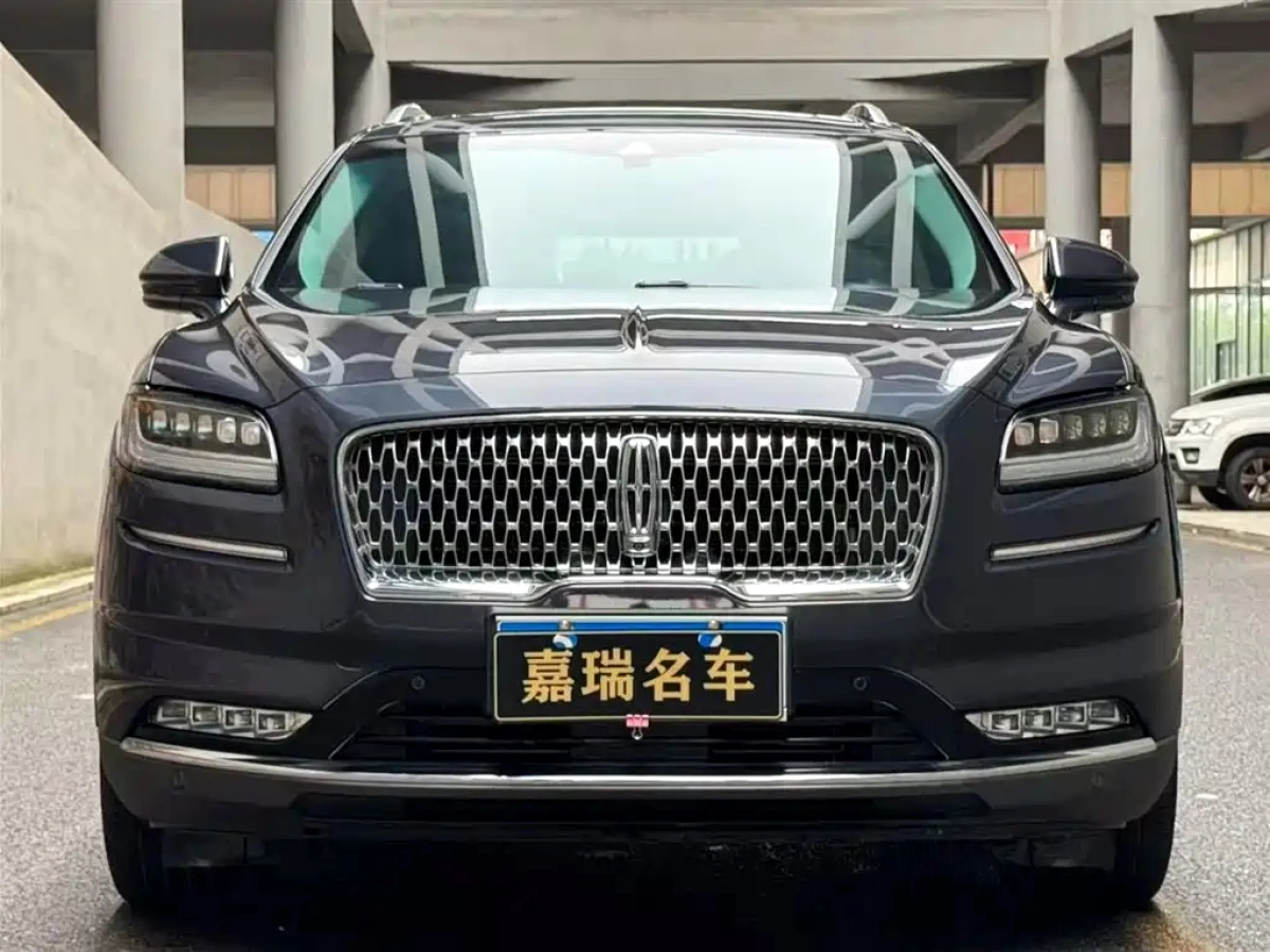 LINCOLN NAVIGATOR