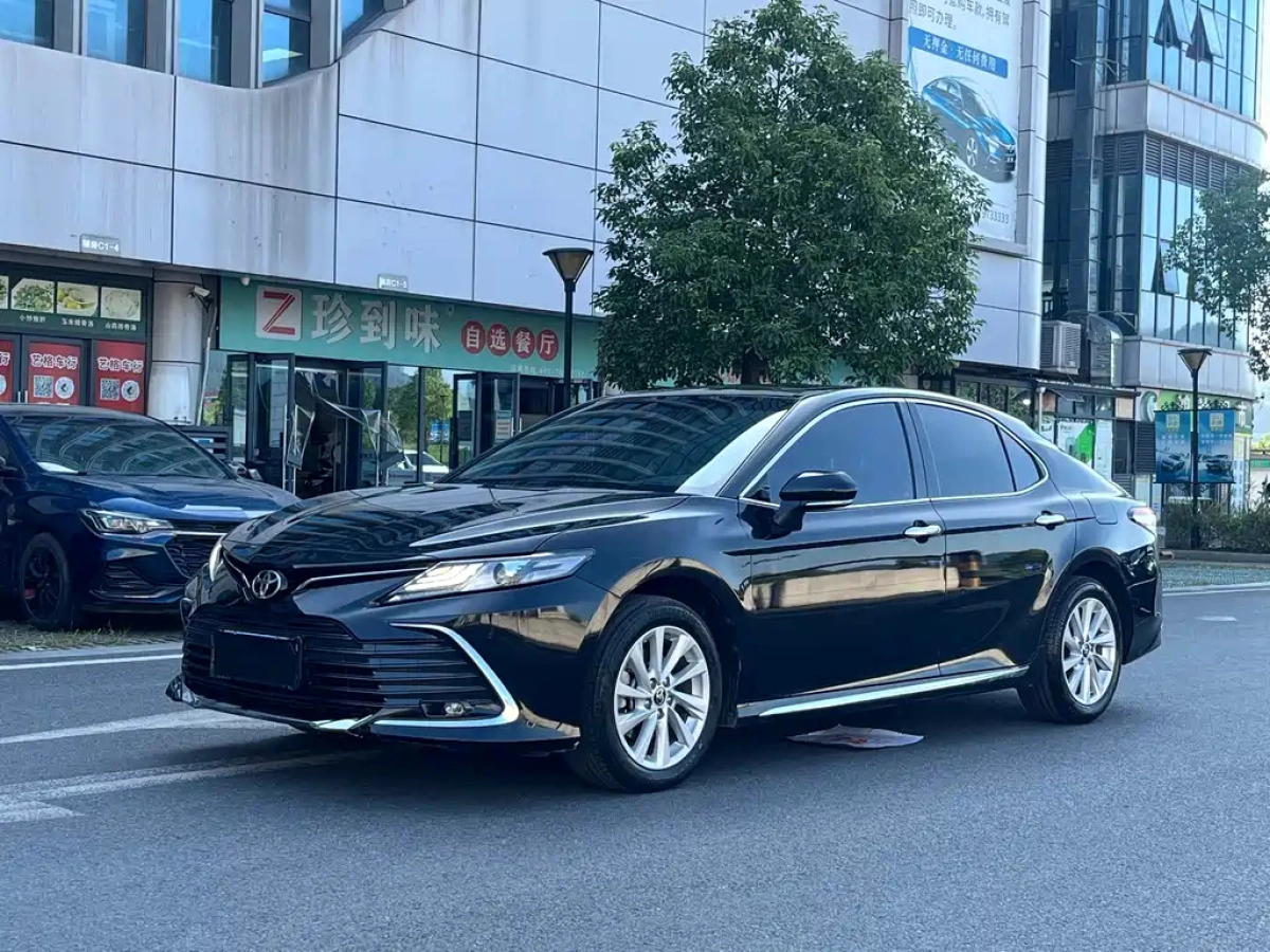 TOYOTA CAMRY  2023