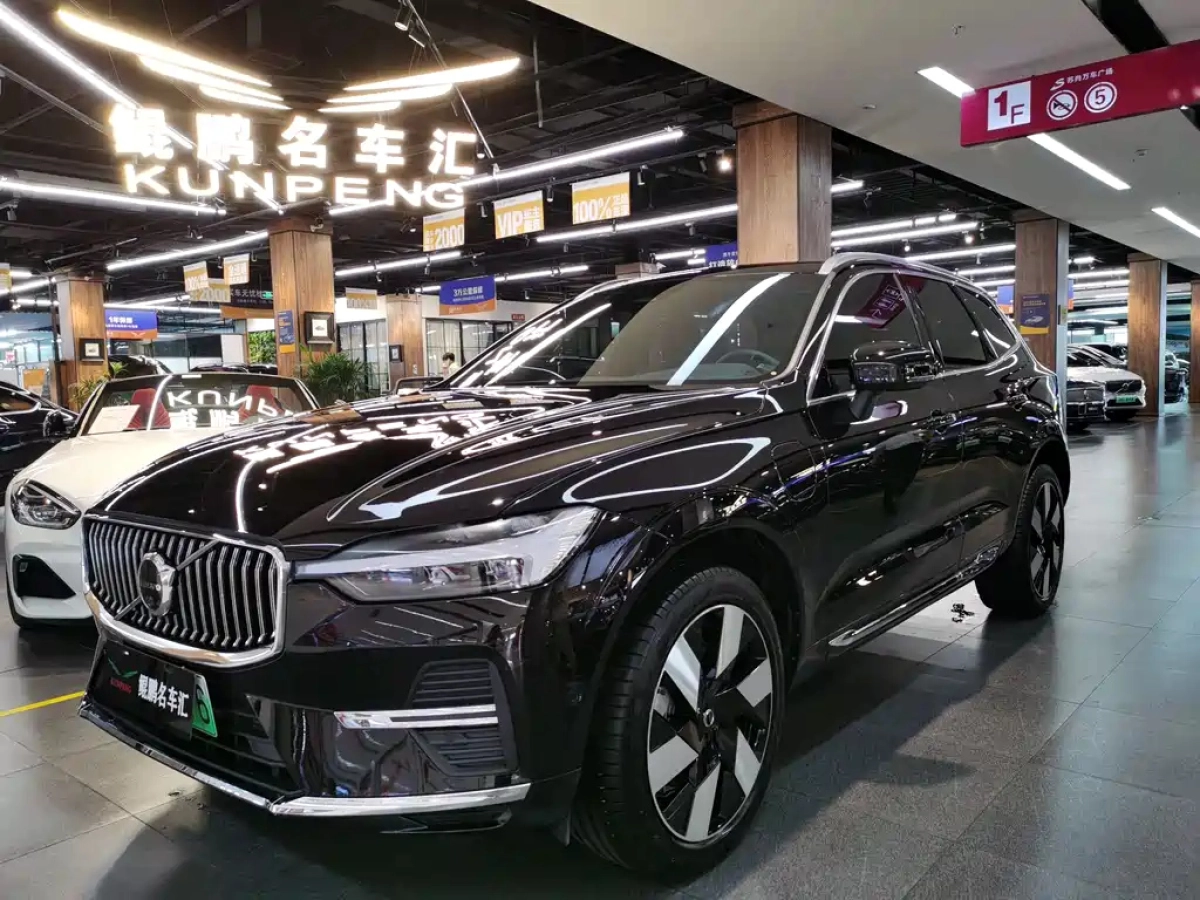 VOLVO XC60 NEW ENERGY  2025