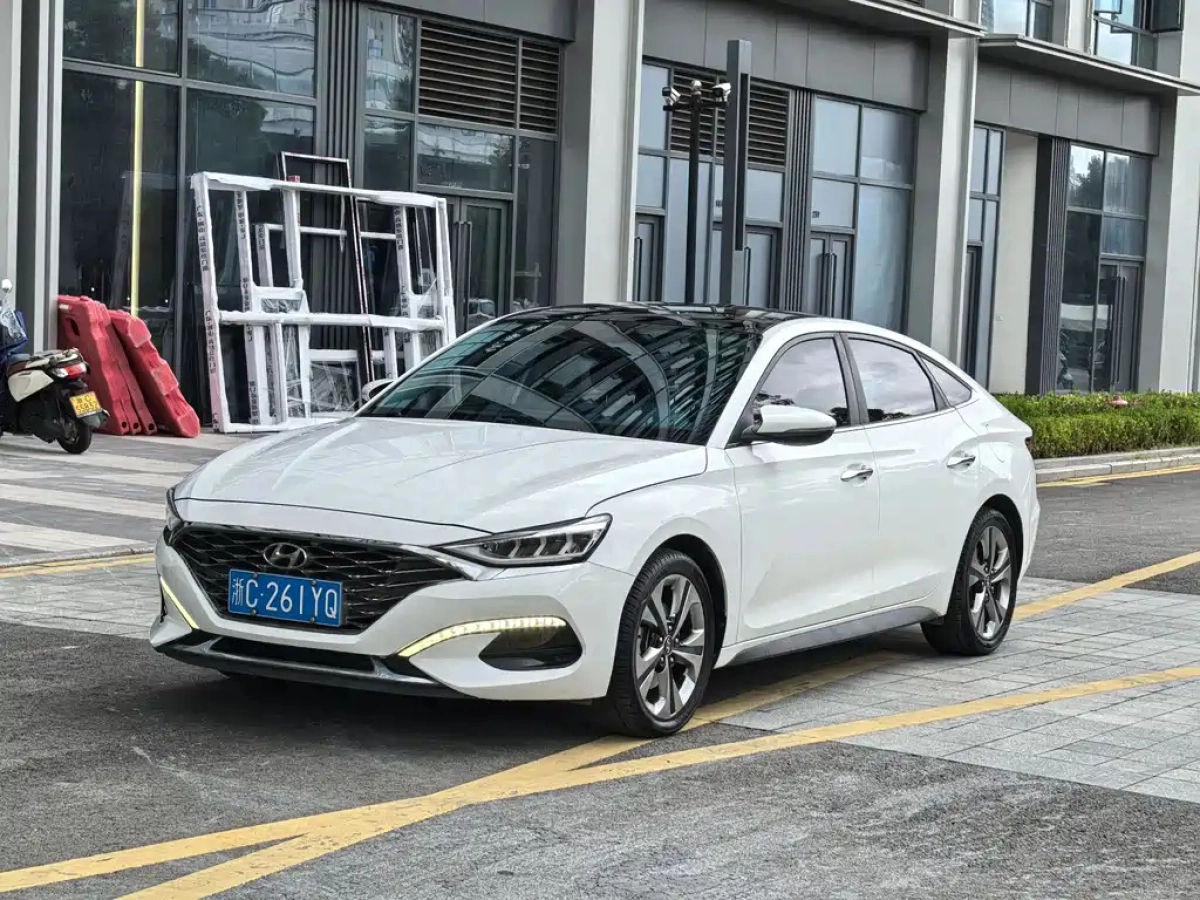 HYUNDAI LAFESTA  2019