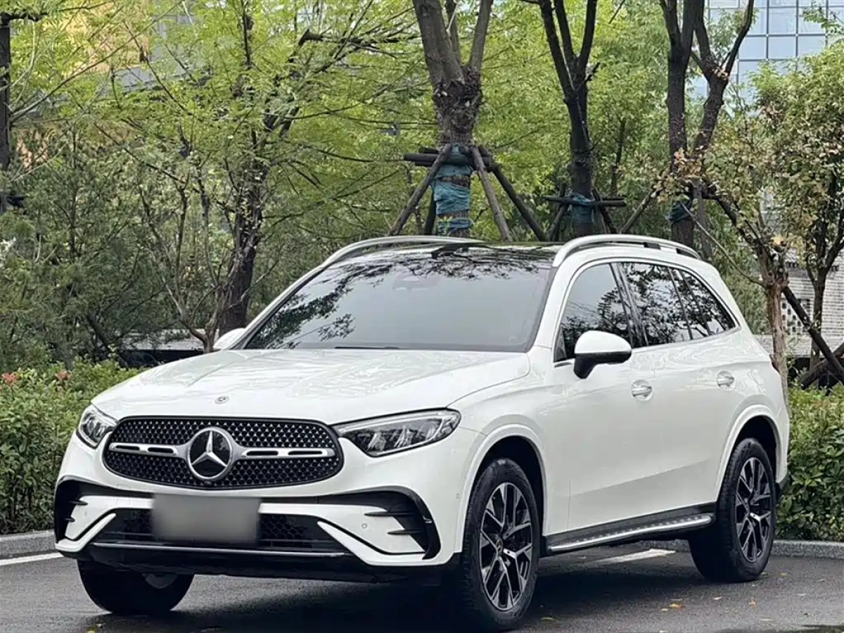 MERCEDES BENZ GLC