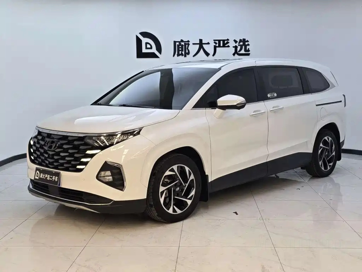 HYUNDAI CUSTO  2022