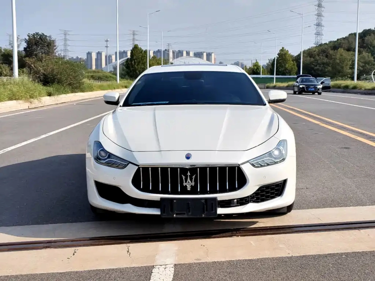 MASERATI GHIBLI