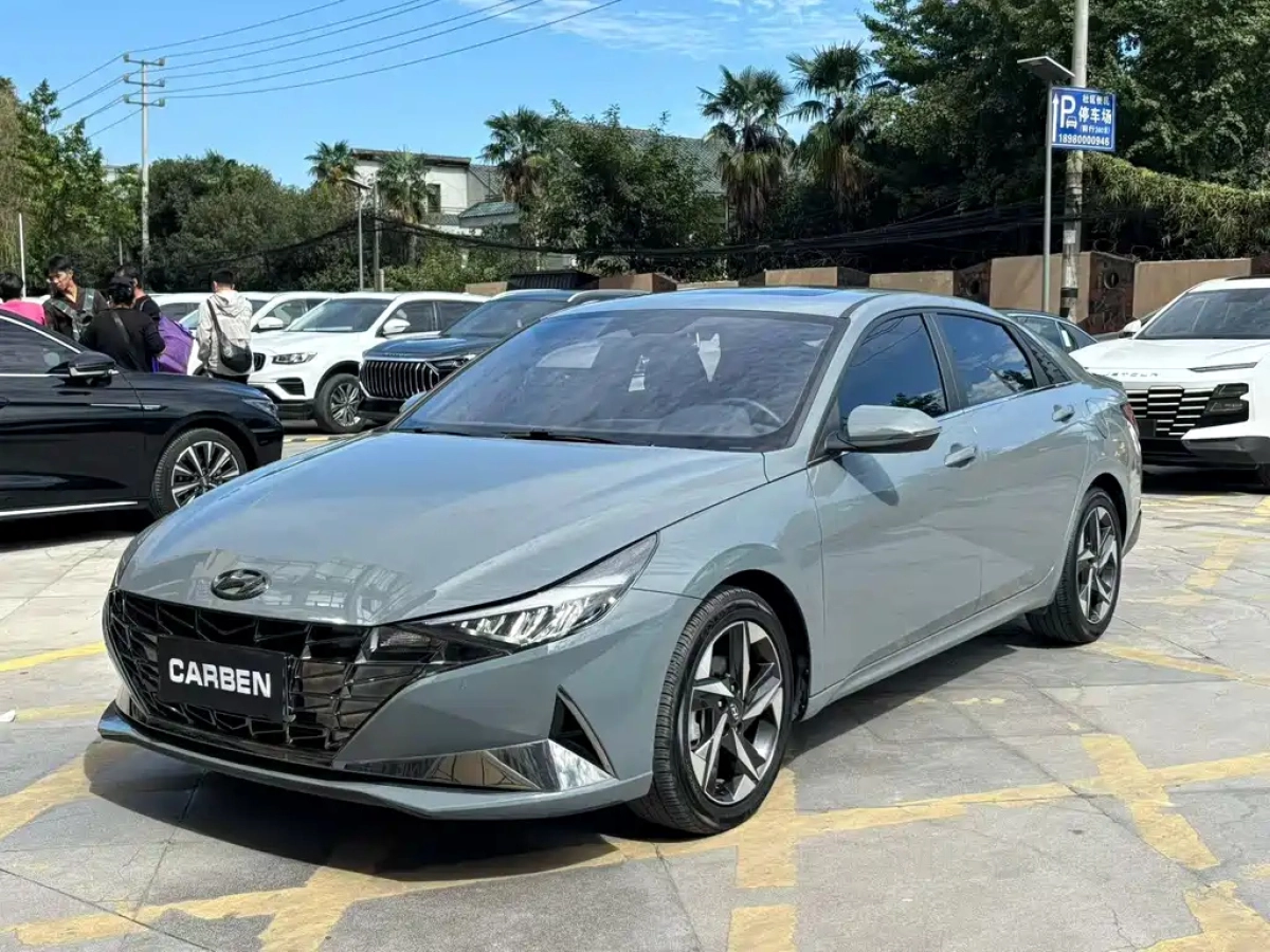 HYUNDAI ELANTRA  2022
