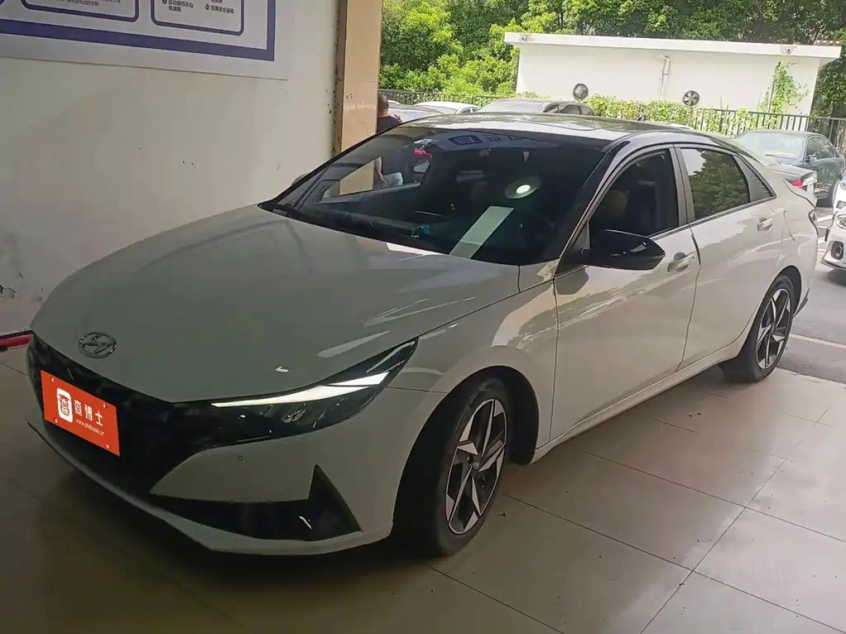 HYUNDAI ELANTRA  2022