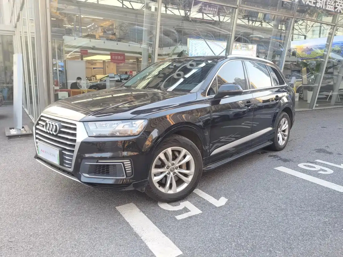 AUDI Q7 NEW ENERGY  2019