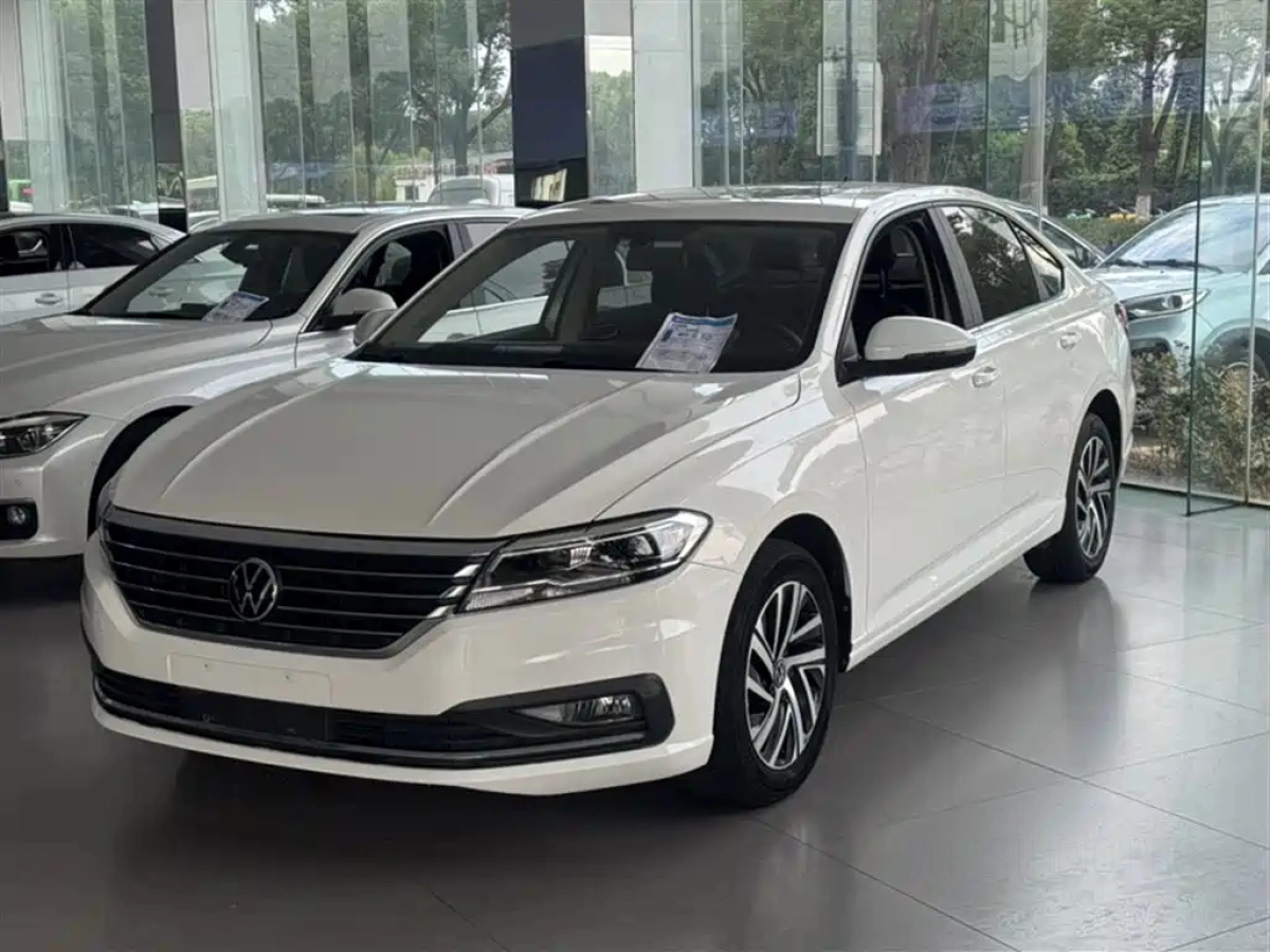 VOLKSWAGEN LAVIDA  2022