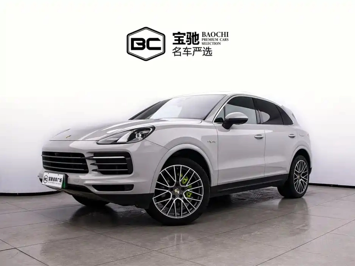 PORSCHE CAYENNE NEW ENERGY  2019