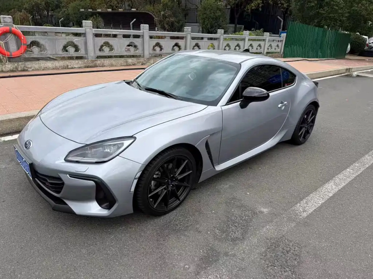 SUBARU BRZ  2025