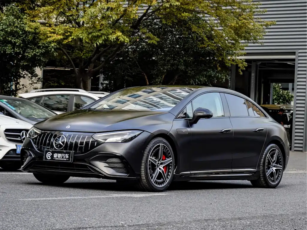 MERCEDES BENZ EQE AMG