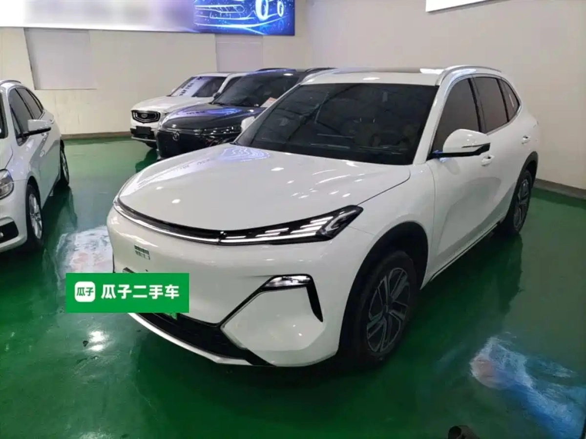 GEELY GALAXY GALAXY STARSHIP 7 EM-I  2025
