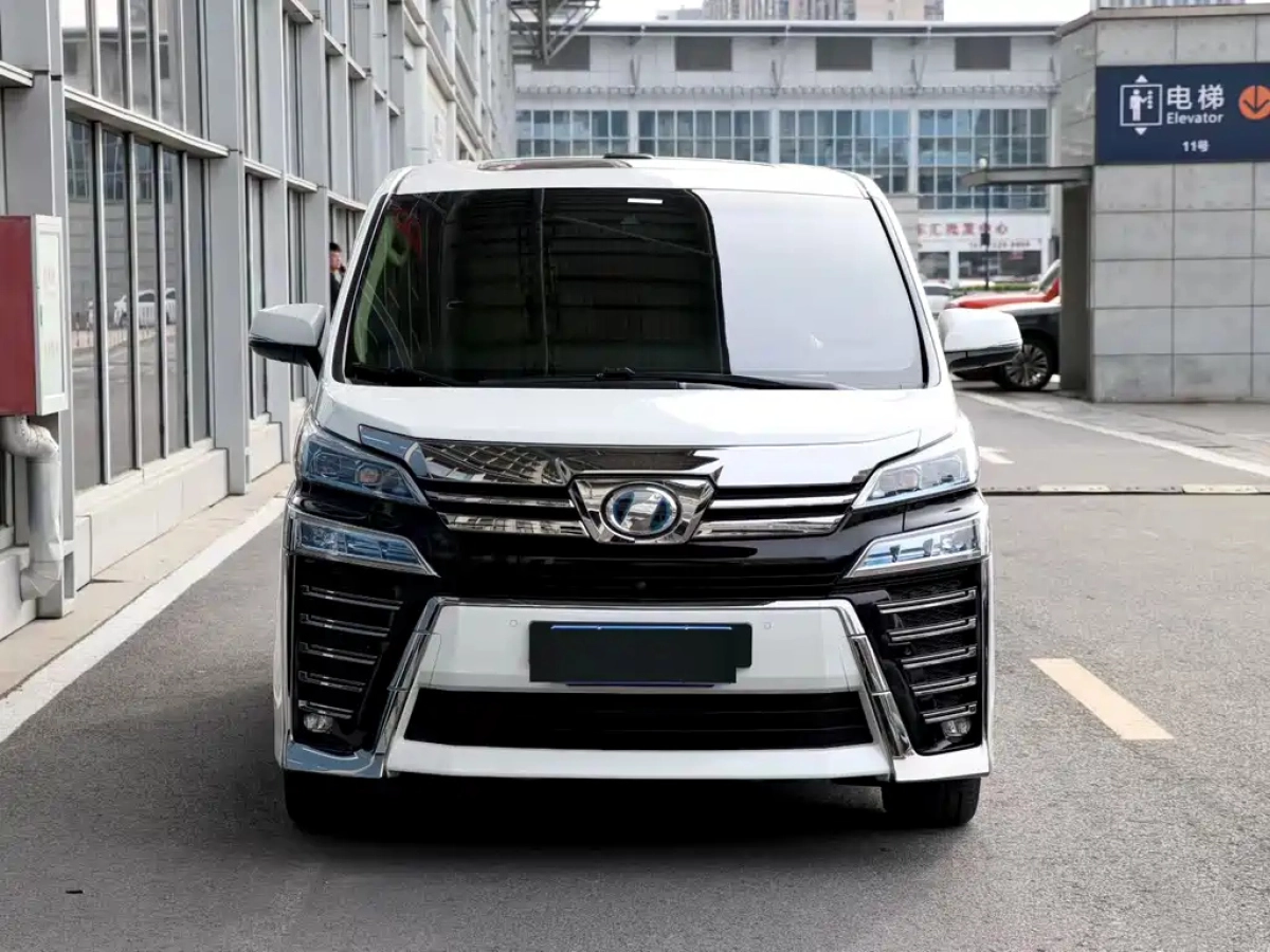 TOYOTA VELLFIRE