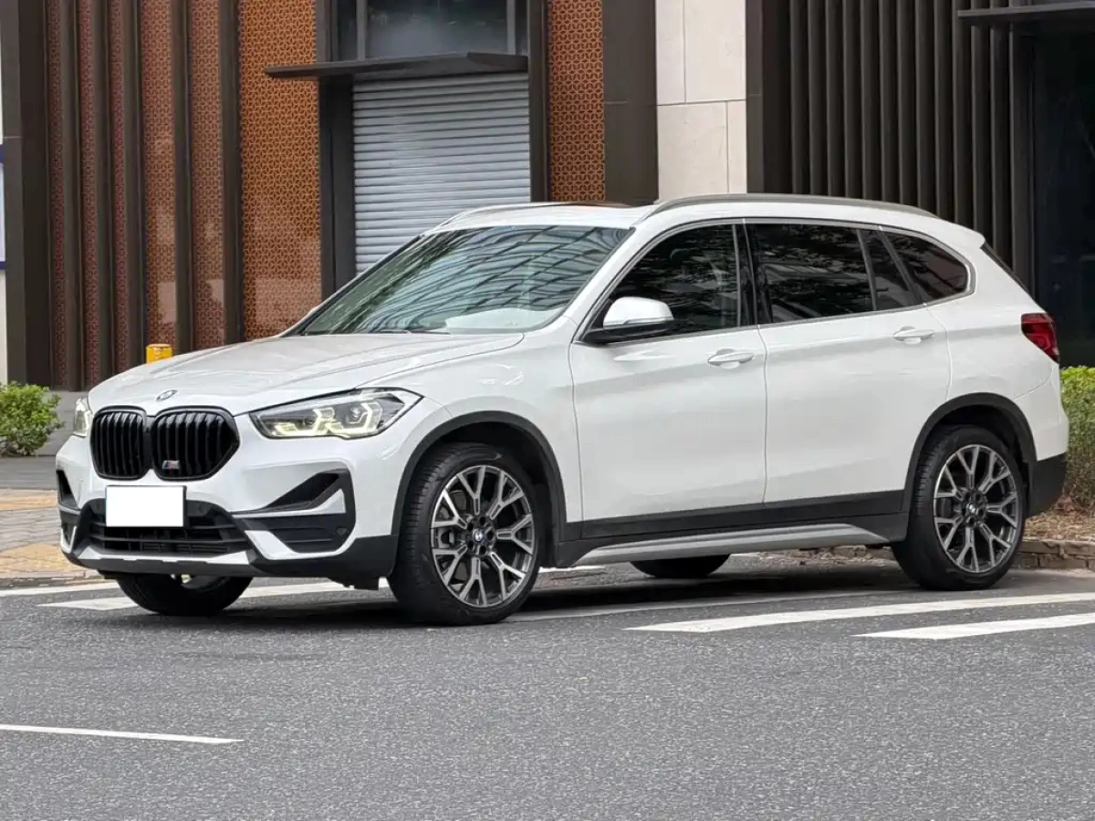 BMW X1  2022