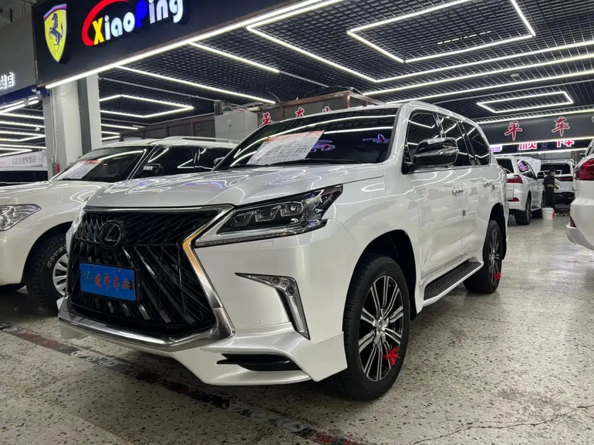 LEXUS LX
