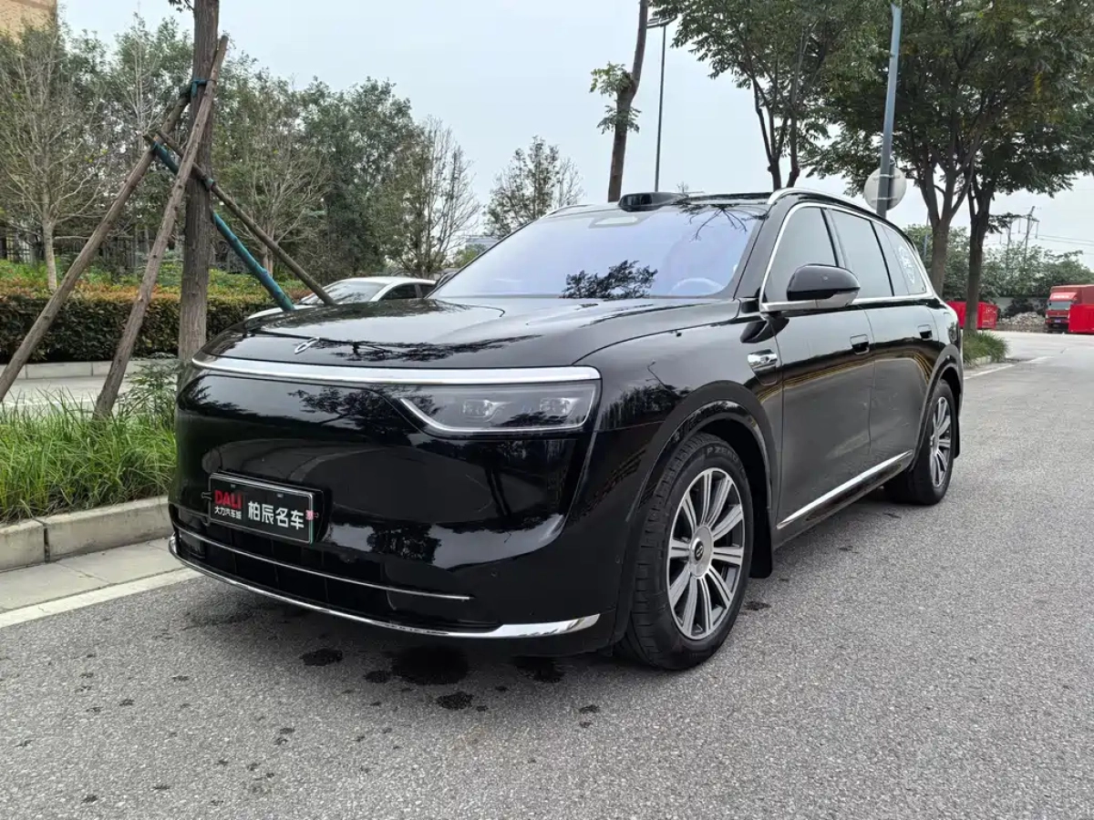 HUAWEI HARMON AITO M8  2025