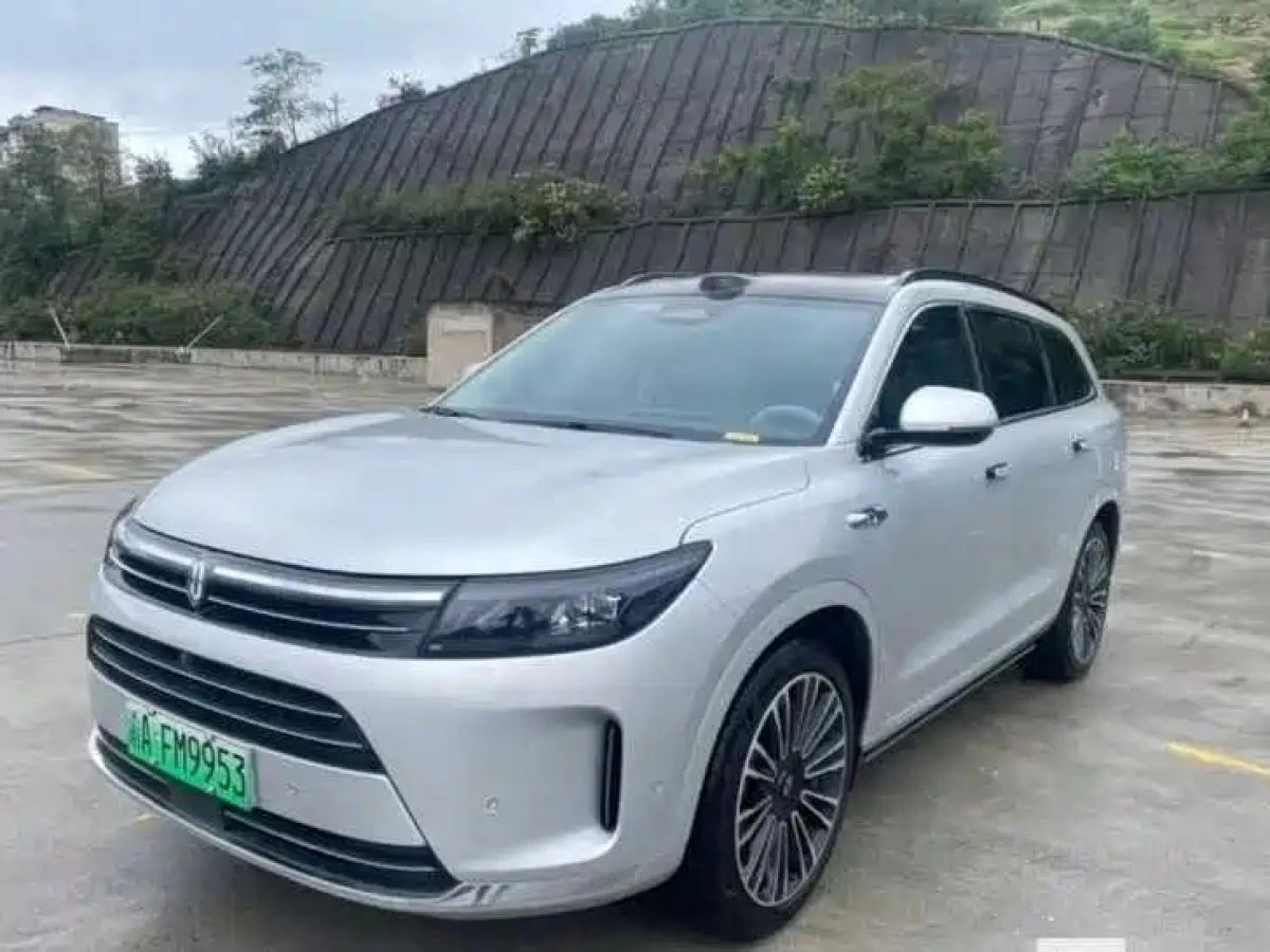 HUAWEI HARMON AITO M7