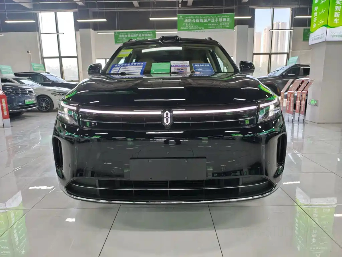 HUAWEI HARMON AITO M7