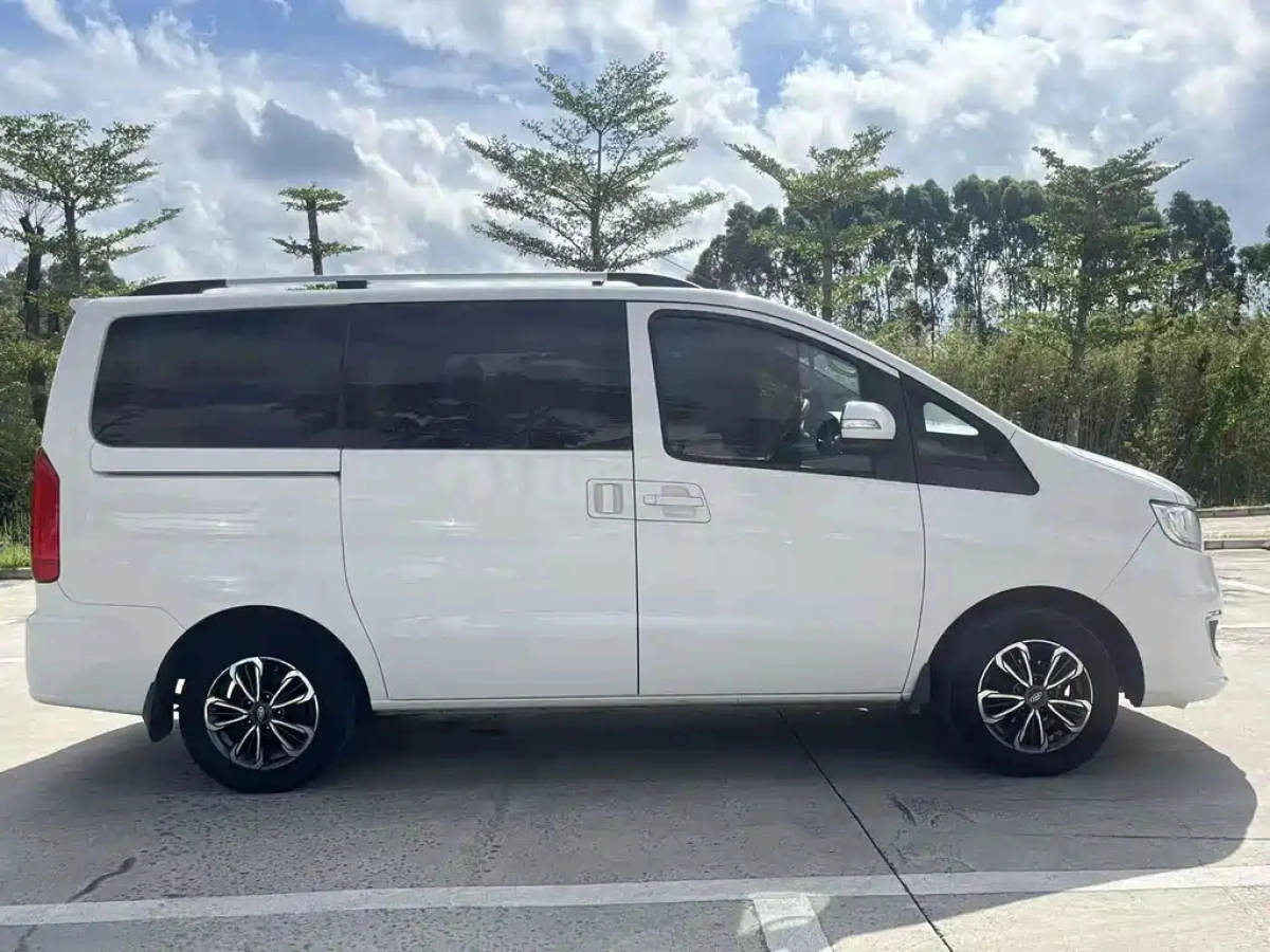 JAC REFINE REFINE M3