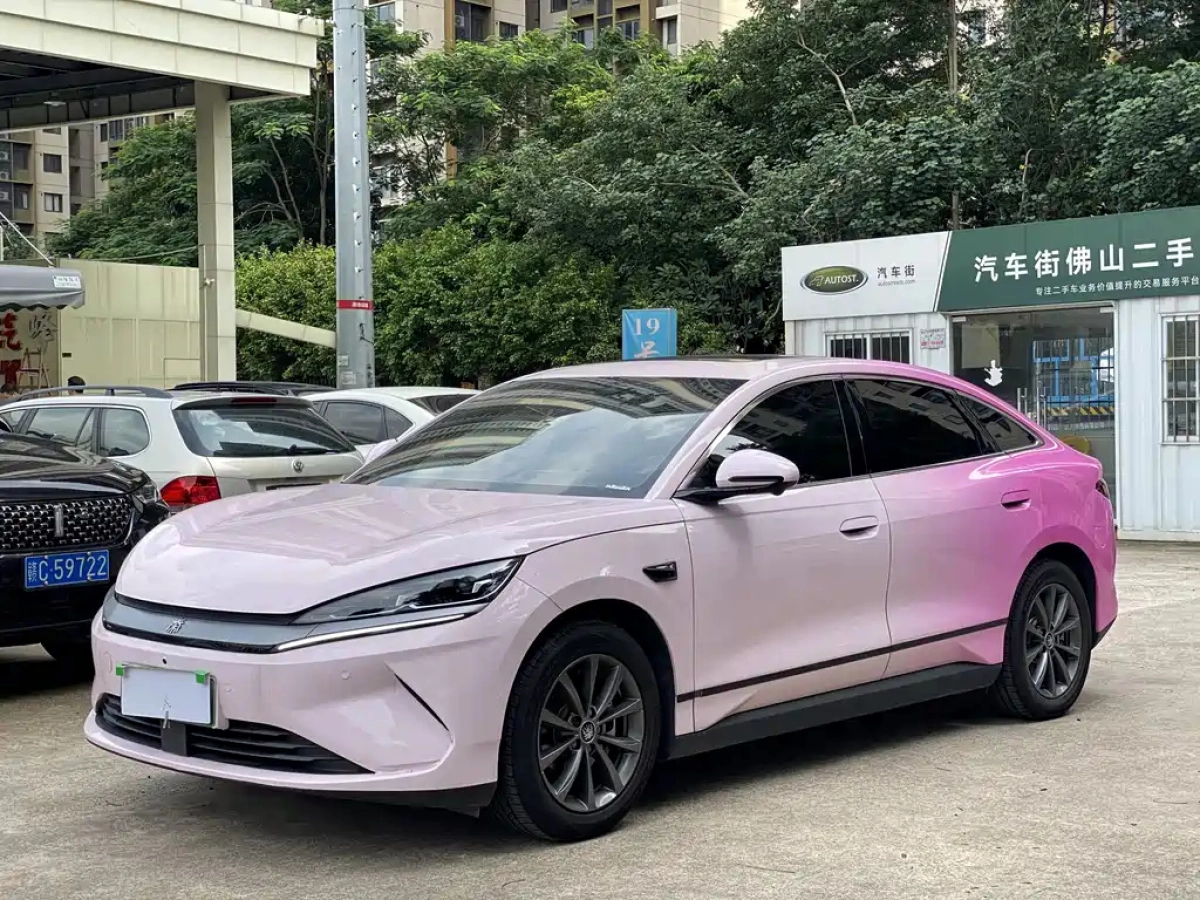 BYD QIN L  2025