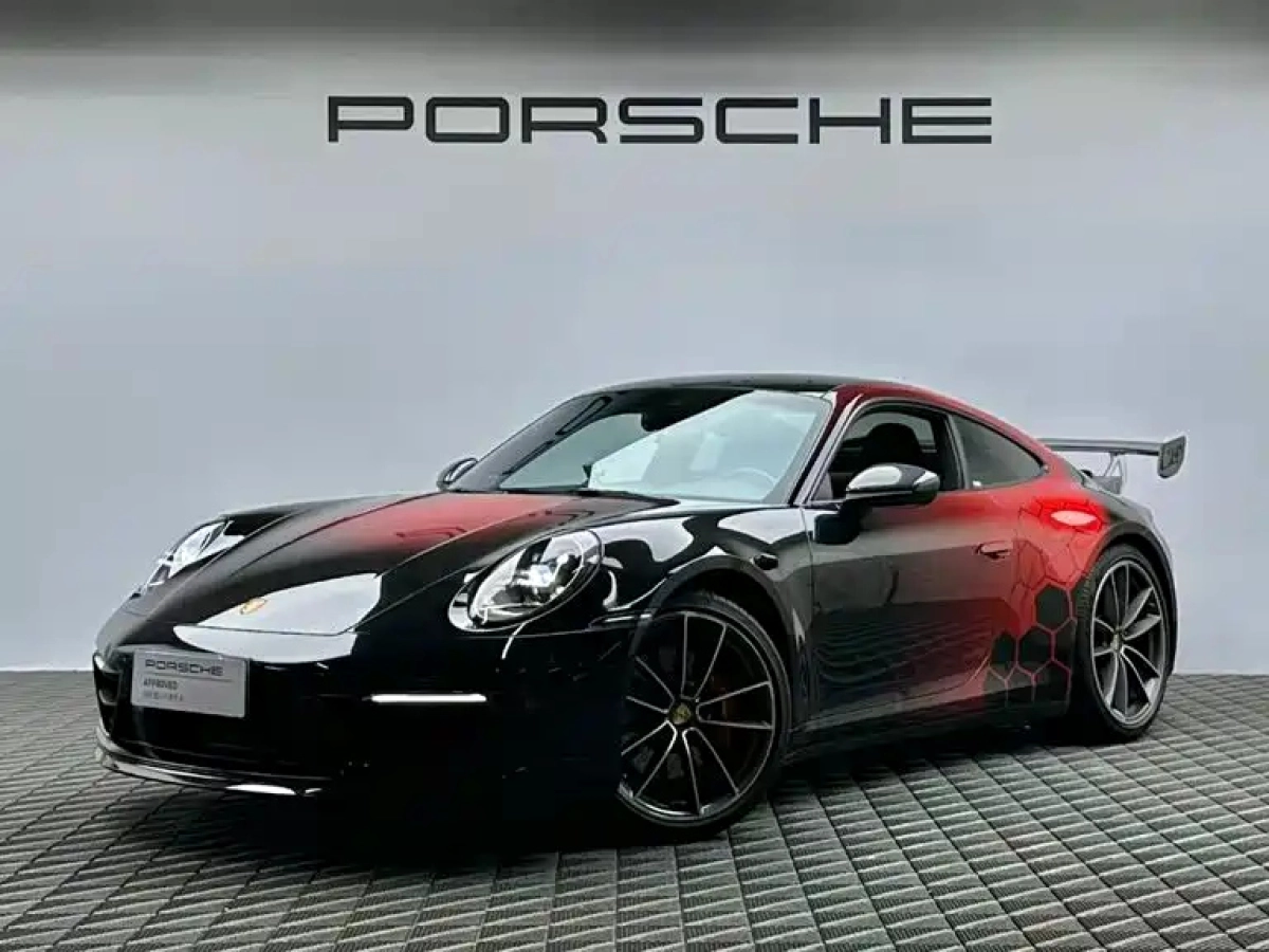 PORSCHE 911