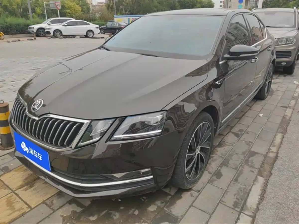 SKODA OCTAVIA