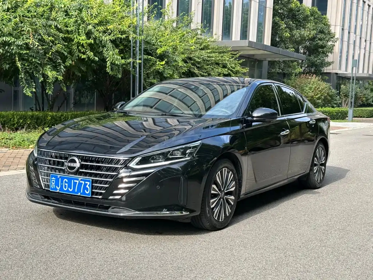NISSAN TEANA