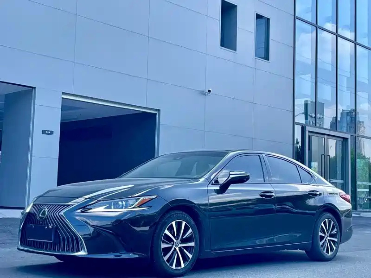LEXUS ES  2019