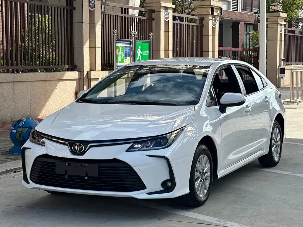 TOYOTA COROLLA  2023