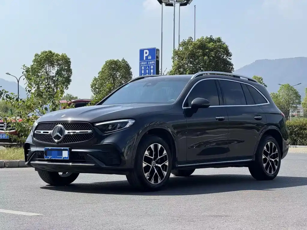 MERCEDES BENZ GLC