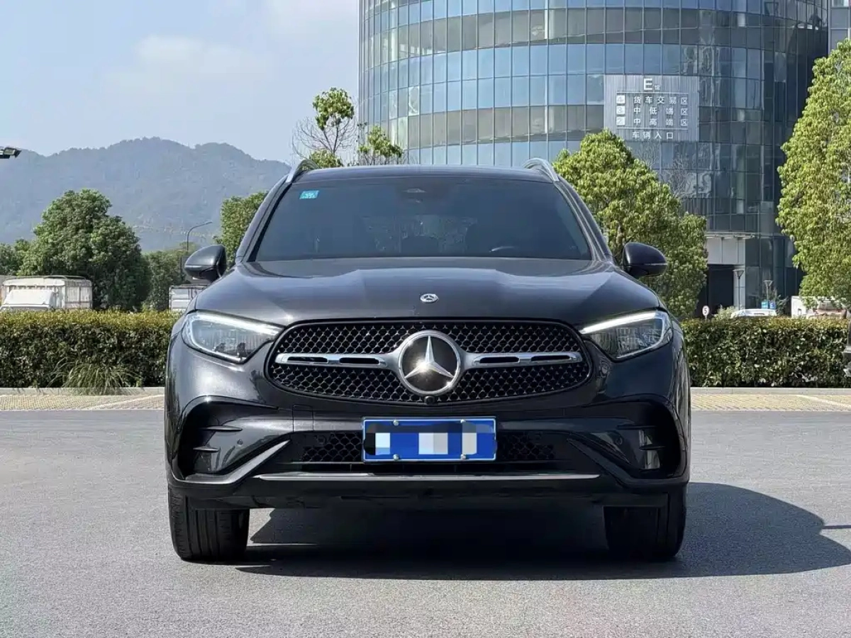 MERCEDES BENZ GLC
