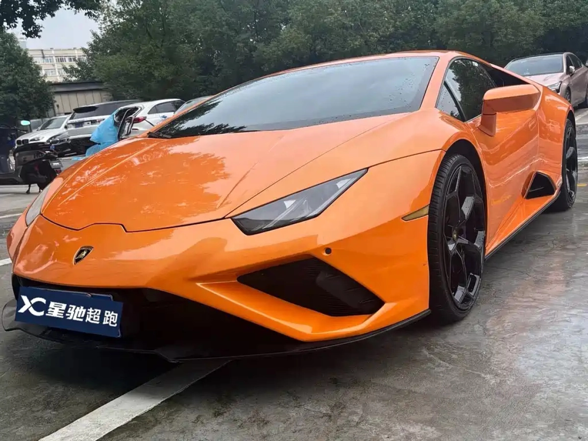 LAMBORGHINI HURACAN  2021