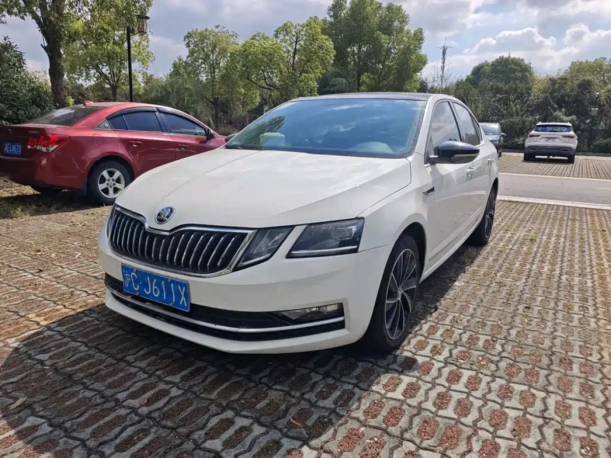 SKODA OCTAVIA