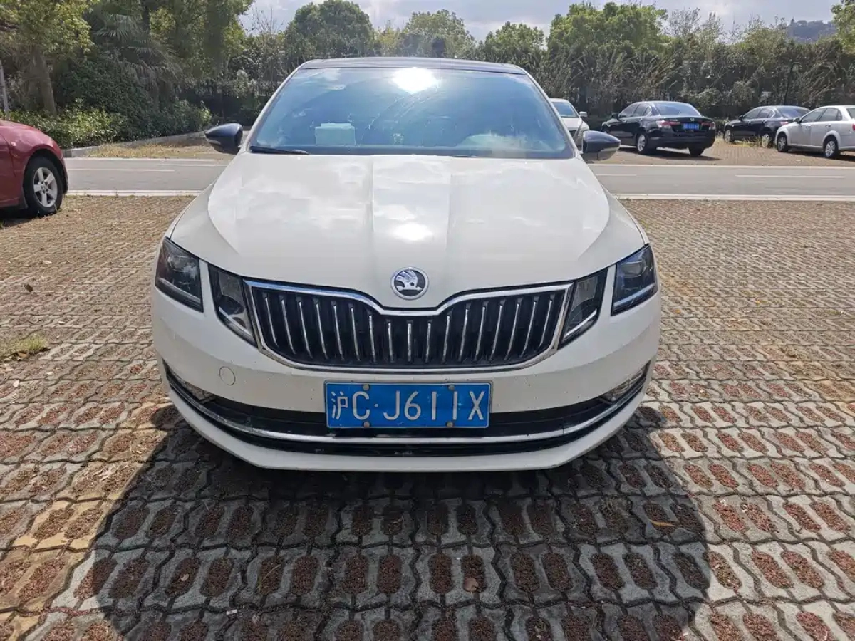 SKODA OCTAVIA