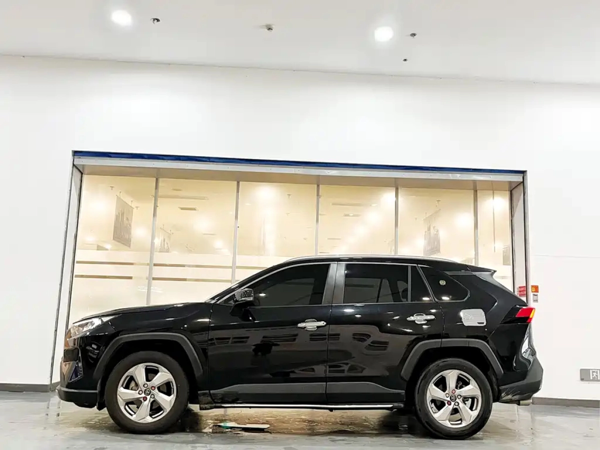 TOYOTA RAV4 RONGFANG