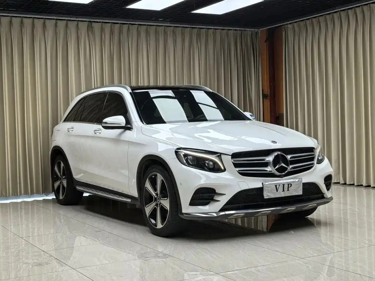 MERCEDES BENZ GLC