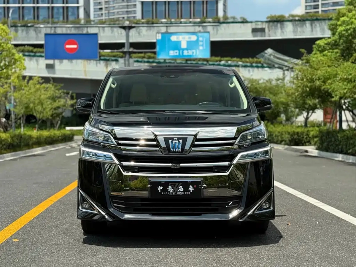 TOYOTA VELLFIRE